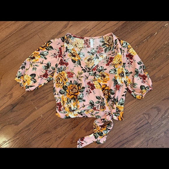 Xhilaration Floral-Print Elbow-Sleeve V-Neck Wrap Top Size XS - Picture 2 of 7